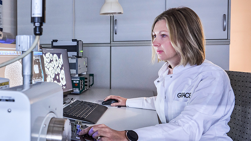 Image of a Grace employee